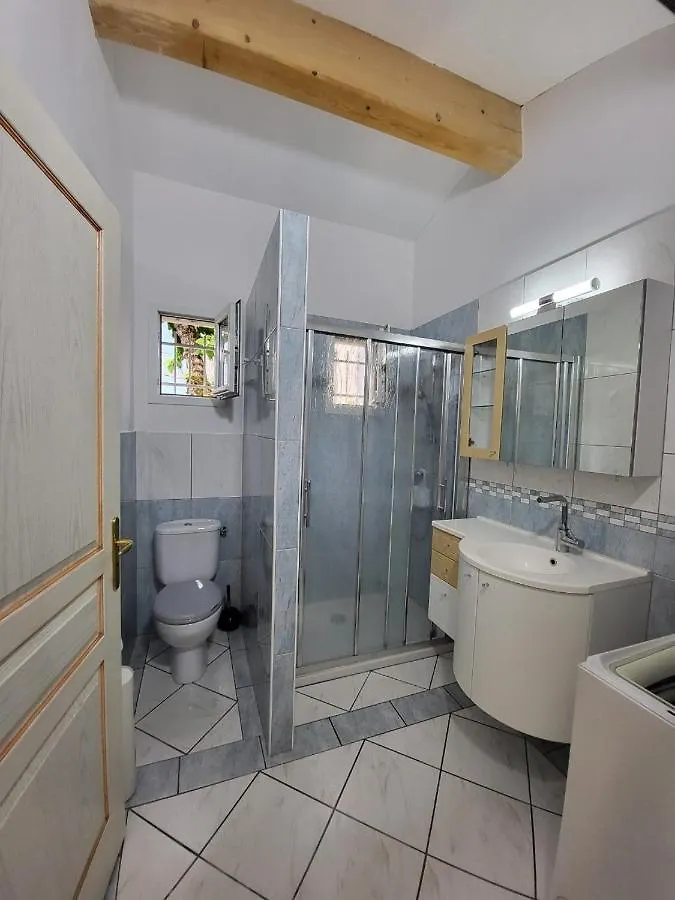 Le Nid Douillet: Charming House with Garden View in Privas Apartment France